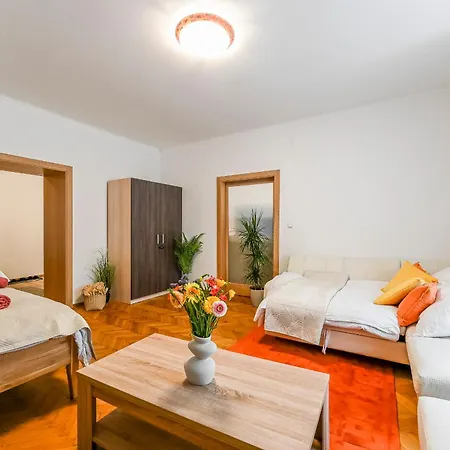 Appartamento Vodna 6 Center 2 Samostatne Spalne Košice